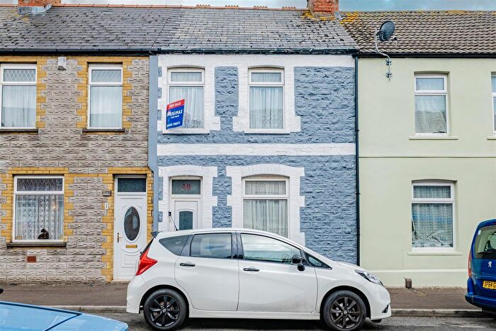 3 Bedroom Terraced House For Sale In Brook Street, Barry, CF63