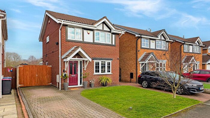 3 Bedroom Detached House For Sale In Bradford Road, Ellesmere Park, M30