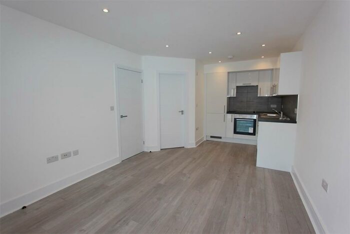 1 Bedroom Flat To Rent In Palace Gates, The Campsbourne, Hornsey, N8
