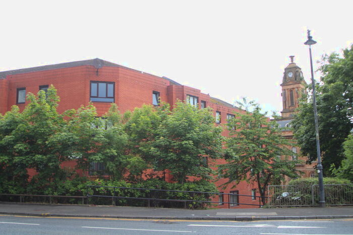 3 Bedroom Property To Rent In H New City Road, Glasgow, G4