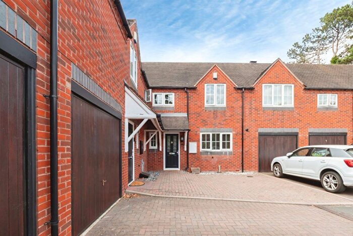4 Bedroom Terraced House For Sale In Tilehouse Green Lane, Knowle, Solihull, B93