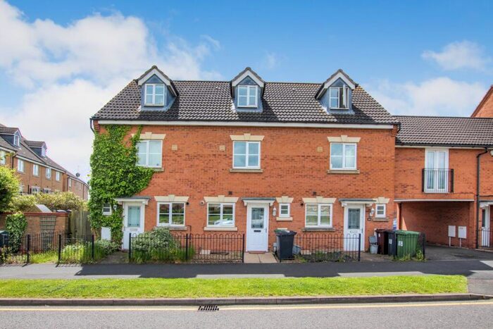 3 Bedroom Town House To Rent In Hargate Way, Hampton Hargate, Peterborough, PE7