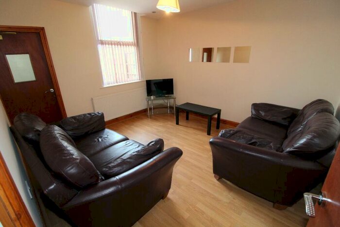 4 Bedroom Terraced House To Rent In Tulketh Crescent-Fm, Preston, PR2