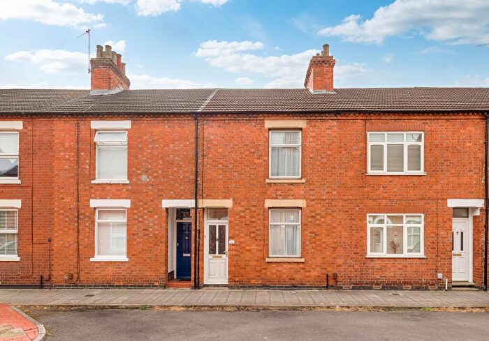 3 Bedroom Terraced House For Sale In St Mary Street, New Bradwell, MK13