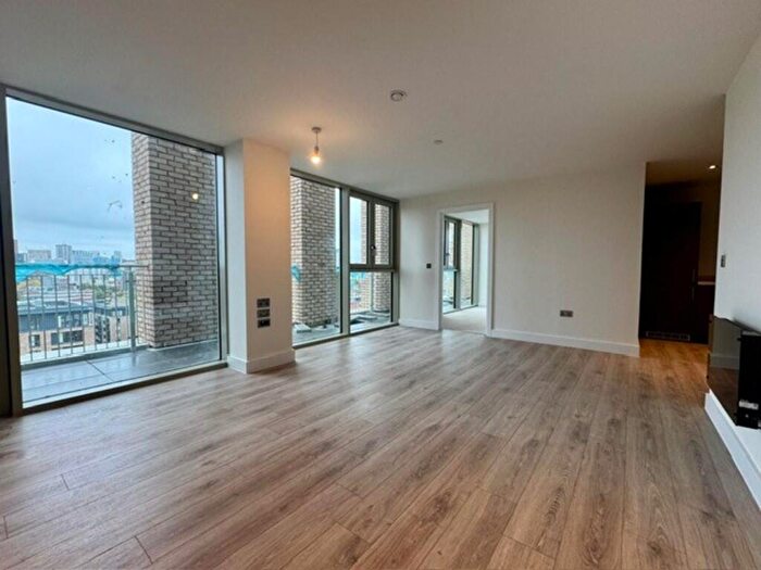 2 Bedroom Apartment To Rent In Boulevard Plaza, Bristol Street, B5