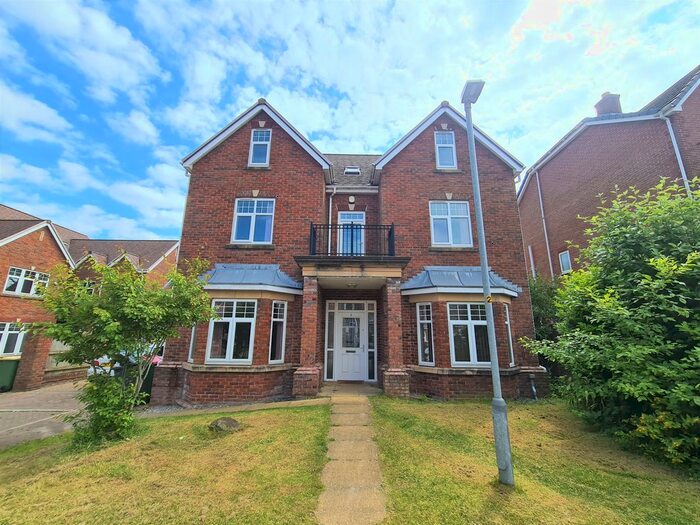 6 Bedroom Detached House To Rent In Halkin Close, Fulwood, Preston, PR2