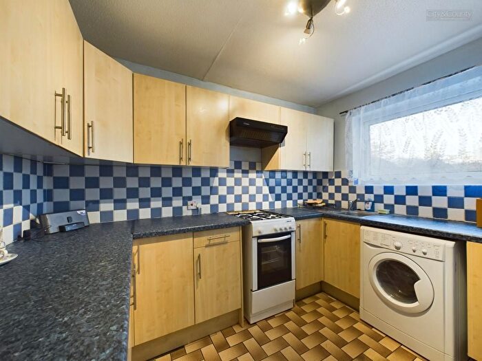 3 Bedroom End Of Terrace House For Sale In Crabtree, Peterborough, PE4