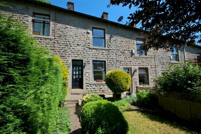 3 Bedroom Terraced House To Rent In Egypt Mount, Rawtenstall, BB4