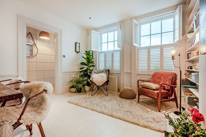 3 Bedroom Terraced House For Sale In Stour Street, Canterbury, Kent, CT1