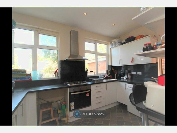 4 Bedroom Semi-Detached House To Rent In Beechcroft Gardens, Wembley Park, HA9