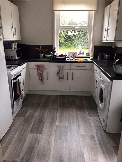 4 Bedroom House Of Multiple Occupation To Rent In Midland Avenue, Nottingham, NG7