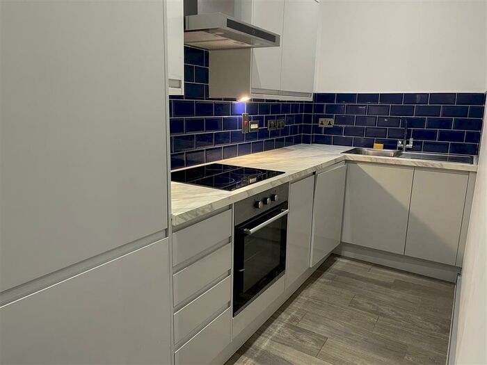 2 Bedroom Apartment To Rent In St. Sepulchre Gate, Doncaster, DN1