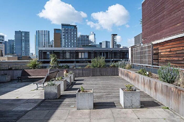 1 Bedroom Flat To Rent In Plumbers Row, , Aldgate, London, E1