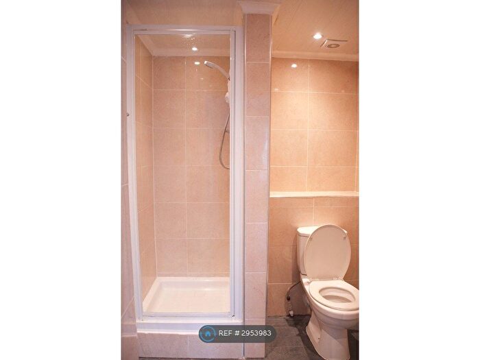 Studio To Rent In Gloucester Terrace, London, W2
