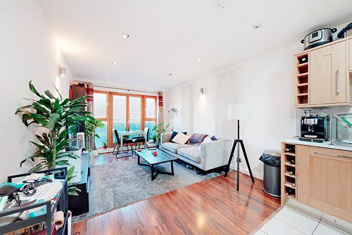 1 Bedroom Flat To Rent In Chicksand Street, London, E1