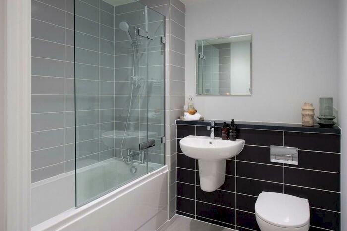 2 Bedroom Flat To Rent In Circus Street, BN2