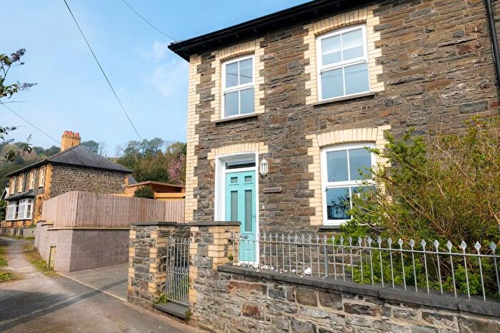 2 Bedroom Semi-Detached House To Rent In Primrose Hill, Llanbadarn Fawr, Aberystwyth, SY23