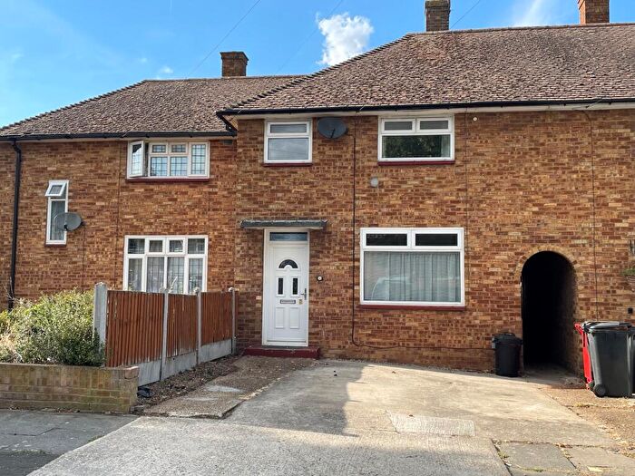 2 Bedroom Terraced House For Sale In Romford, Havering, RM3