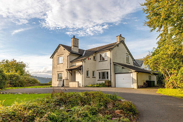 4 Bedroom Detached House For Sale In The Rectory, Longlands Road, Bowness-on-windermere, Windermere, LA23