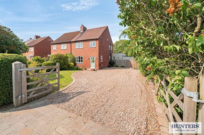 3 Bedroom Semi-Detached House For Sale In Main Road, Drax, YO8