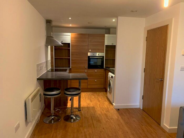 1 Bedroom Apartment To Rent In Quebec Building, Bury Road, Salford, Manchester, M3
