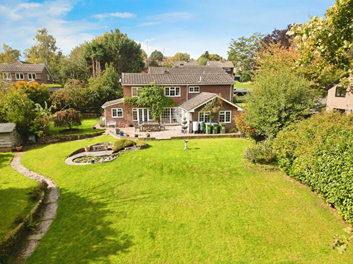 5 Bedroom Detached House For Sale In Forestfield, Horsham, RH13