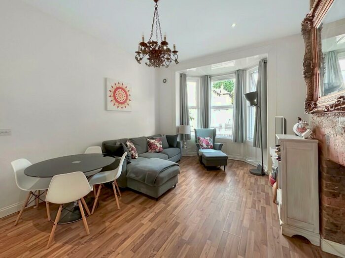 2 Bedroom Flat To Rent In Marischal Road, London, SE13