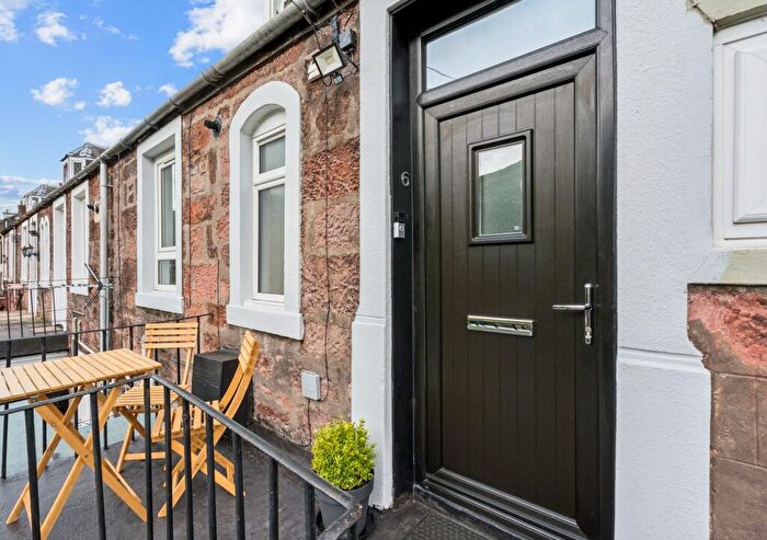 2 Bedroom Flat For Sale In Craigleith Terrace, Alva, FK12