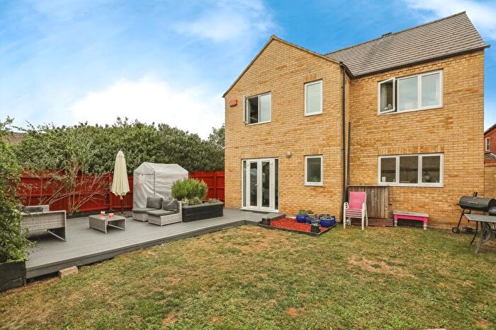 4 Bedroom Detached House For Sale In Burr Close, St. Neots, PE19