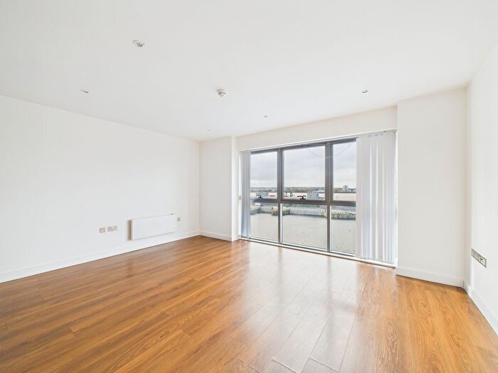 1 Bedroom Flat To Rent In Waterside, William Jessop Way, L3