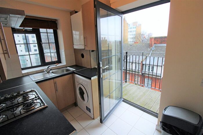 3 Bedroom Flat To Rent In Grafton Place, Euston, NW1