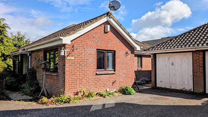 3 Bedroom Detached Bungalow For Sale In Somerset Avenue, Bordon, Hampshire, GU35