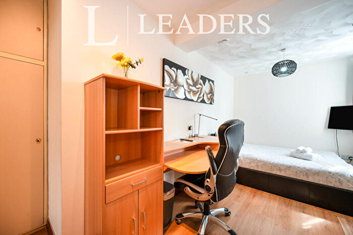 1 Bedroom Apartment To Rent In College Street, Portsmouth, PO1