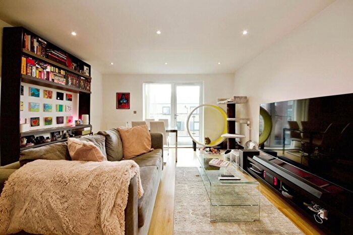 1 Bedroom Flat For Sale In Silverworks Close, London, NW9