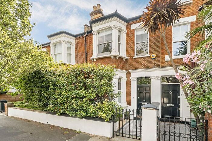 3 Bedroom Terraced House For Sale In Beaumont Road, Chiswick, W4