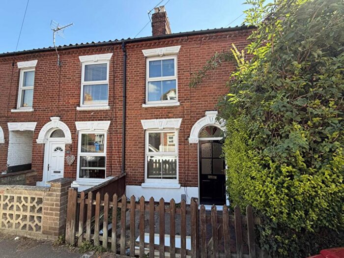 2 Bedroom Terraced House For Sale In Sprowston Road, Norwich, NR3