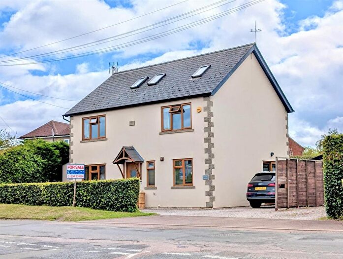 4 Bedroom Detached House For Sale In Kells Road, Berry Hill, Coleford, GL16