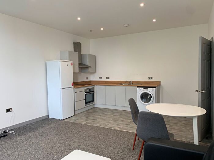 1 Bedroom Flat To Rent In West Street, Rotherham, S63