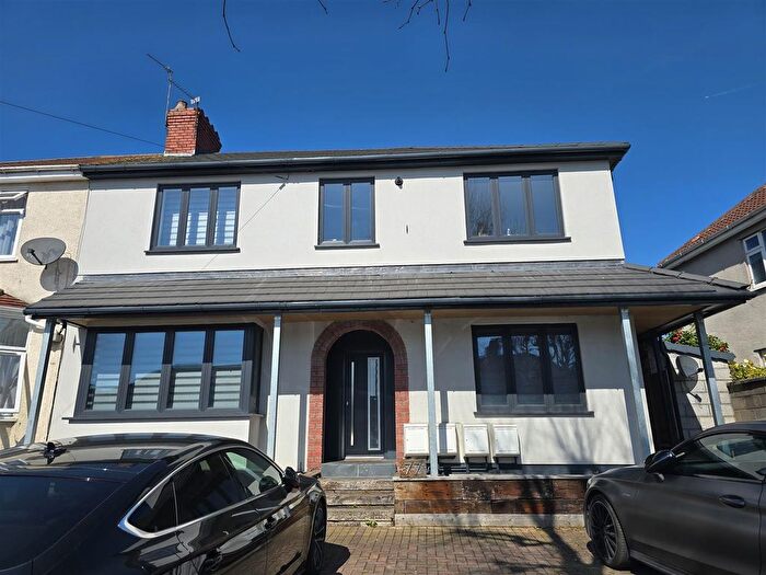 2 Bedroom Flat To Rent In Ingleside Road, Kingswood, Bristol, BS15