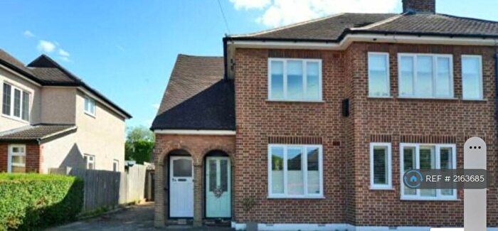2 Bedroom Maisonette To Rent In Scotsdale Close, Cheam, Sutton, SM3