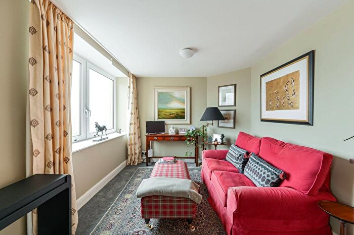 1 Bedroom Flat For Sale In Kings Road, Chelsea, London, SW3