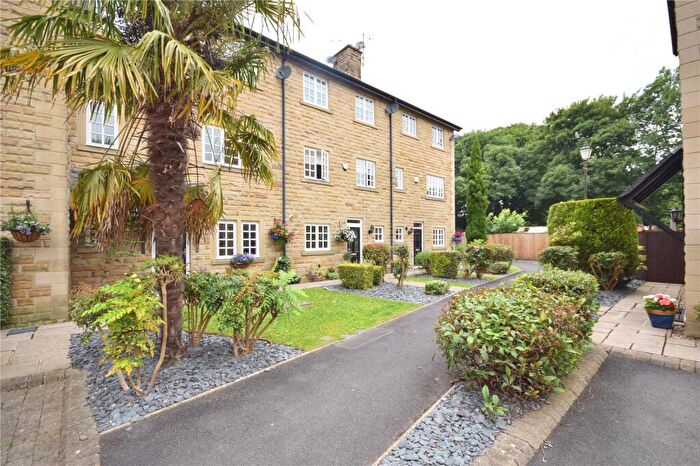 4 Bedroom Town House For Sale In Corn Mill Mews, Whalley, BB7