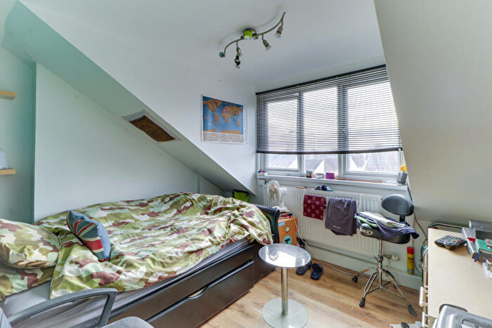4 Bedroom Town House For Sale In Hester Road, Southsea, PO4