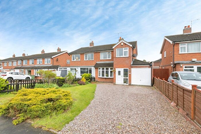 3 Bedroom Semi Detached House For Sale In Penfold Drive, Countesthorpe, Leicester, Leicestershire, LE8