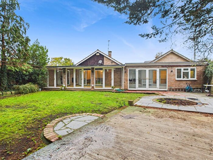 6 Bedroom Bungalow For Sale In Queens Road, Datchet, Berkshire, SL3