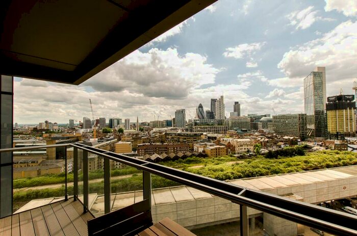 3 Bedroom Flat To Rent In Avantgarde Place, Shoreditch, London, E1