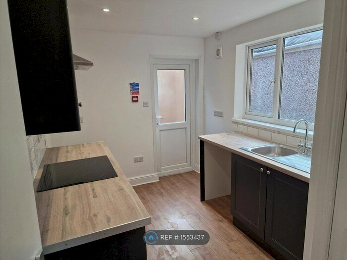 1 Bedroom Flat To Rent In King Edwards Road, Swansea, SA1