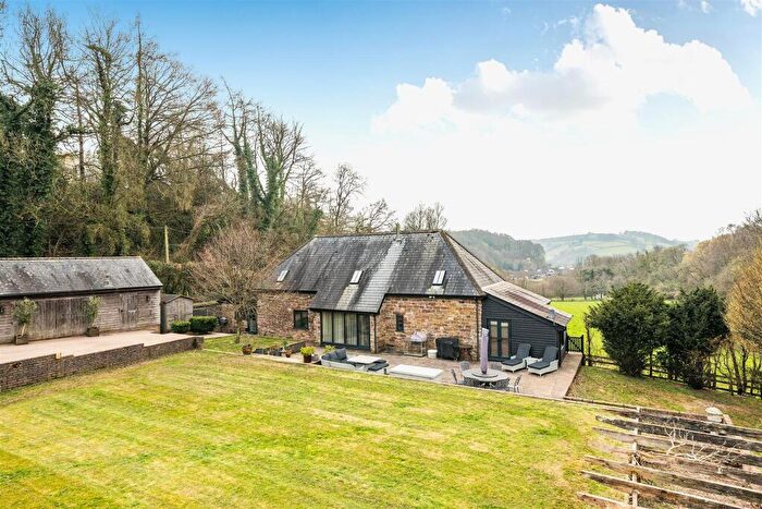 4 Bedroom Detached House For Sale In Bampton, EX16