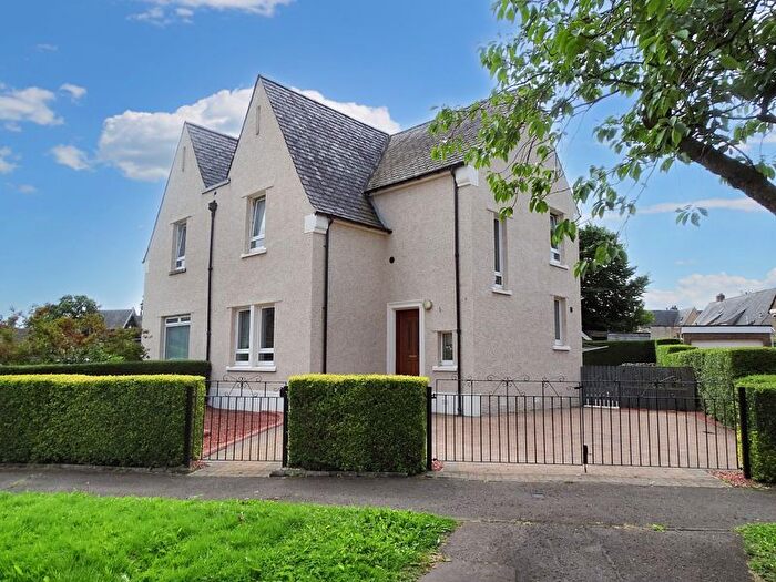 3 Bedroom Semi-Detached House For Sale In Springfield Road, Alloa, FK10