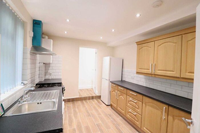 4 Bedroom Semi-Detached House To Rent In London Road, High Wycombe, HP11